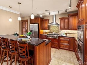 600 Bell Street 301, Edmonds WA 98020