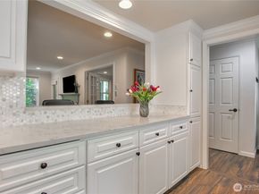 4231 220th Place SE 1101, Issaquah WA 98029