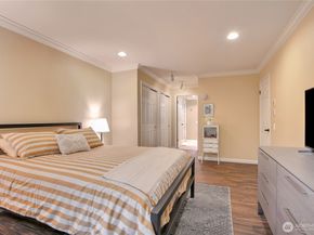4231 220th Place SE 1101, Issaquah WA 98029