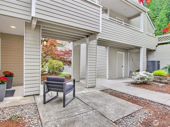 4231 220th Place SE 1101, Issaquah WA 98029