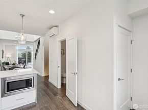 1310 Yakima Avenue S, Seattle WA 98144
