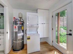 108 E Lake Stevens Road, Lake Stevens WA 98258