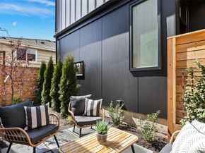 7338 27th Avenue NW, Seattle WA 98117