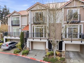 12701 SE 41st Place 316, Bellevue WA 98006