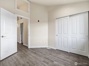 12701 SE 41st Place 316, Bellevue WA 98006