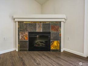 715 Harrington Place SE 2140, Renton WA 98058