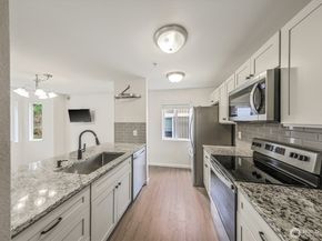 715 Harrington Place SE 2140, Renton WA 98058