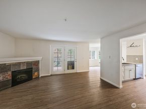 715 Harrington Place SE 2140, Renton WA 98058