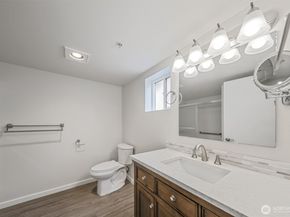 715 Harrington Place SE 2140, Renton WA 98058