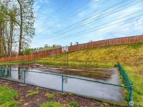 715 Harrington Place SE 2140, Renton WA 98058