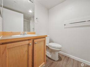 715 Harrington Place SE 2140, Renton WA 98058