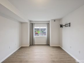 715 Harrington Place SE 2140, Renton WA 98058