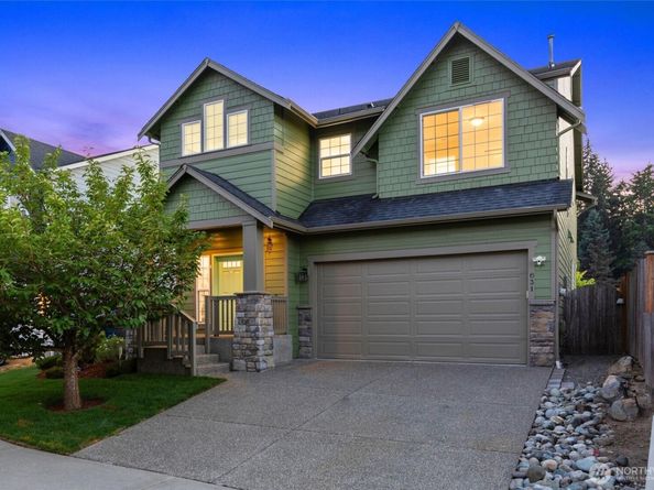 631 Ilwaco Avenue NE, Renton WA 98059