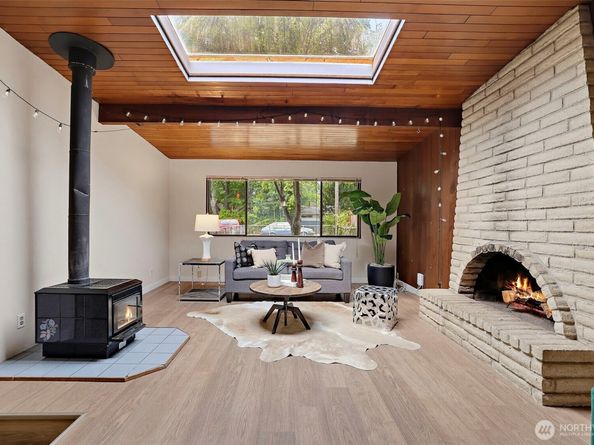2327 NE 92nd Street, Seattle WA 98115