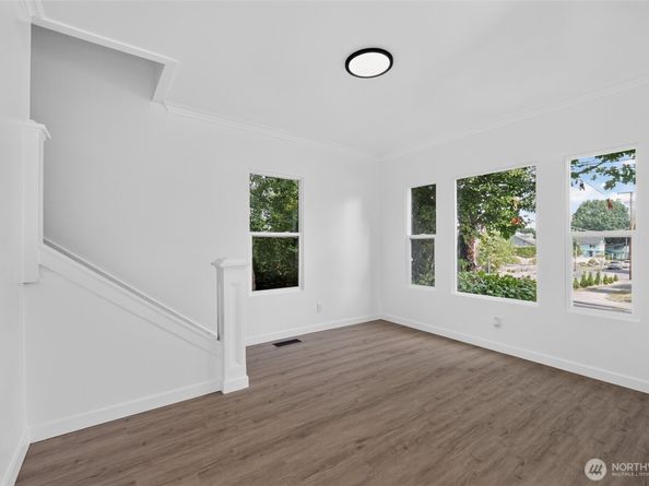 1737 6th Street, Bremerton WA 98337