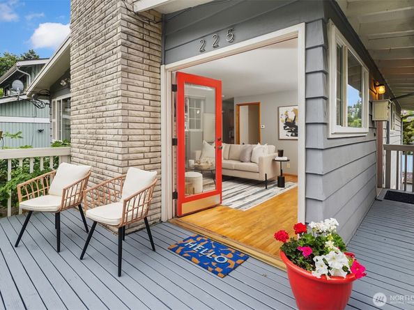 225 32nd Avenue E, Seattle WA 98112