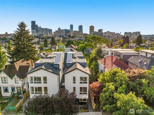 825 A 17th Avenue, Seattle WA 98144