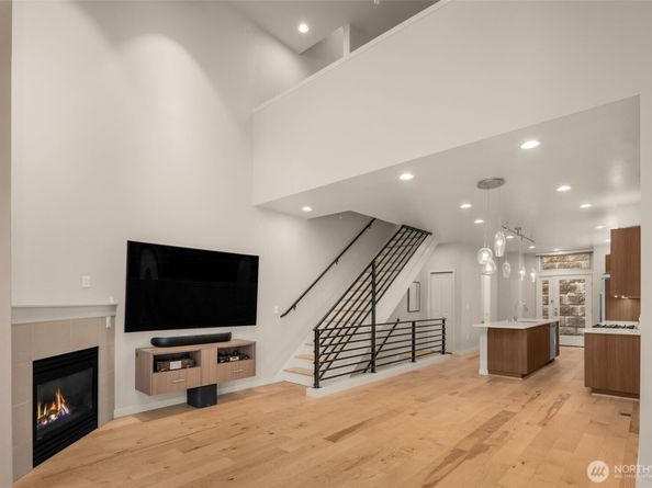 4286 213th Place SE 1, Issaquah WA 98029