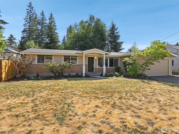 936 165th Avenue SE, Bellevue WA 98008