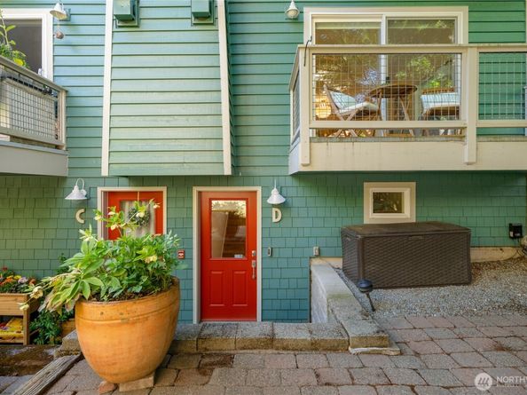 3648 Francis Avenue N D, Seattle WA 98103