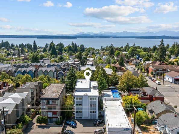 5912 California Avenue SW 201, Seattle WA 98136