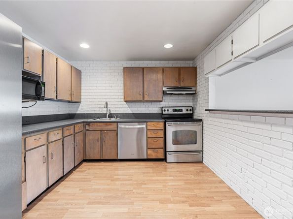 9604 NE 124th Street, Kirkland WA 98034