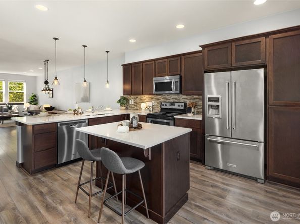 7174 27th Avenue SW, Seattle WA 98106