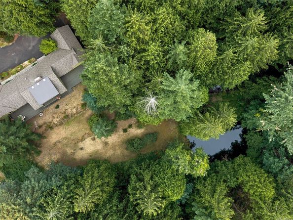 25235 SE Mirrormont Drive, Issaquah WA 98027