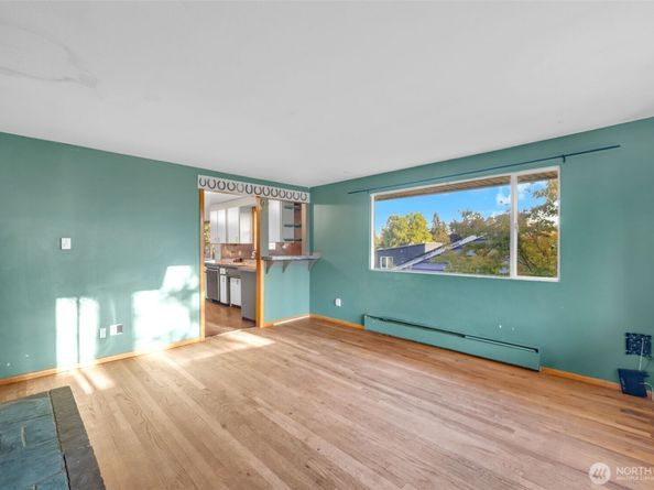 8814 14th Avenue SW, Seattle WA 98106