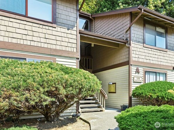 705 143rd Avenue NE A2, Bellevue WA 98007