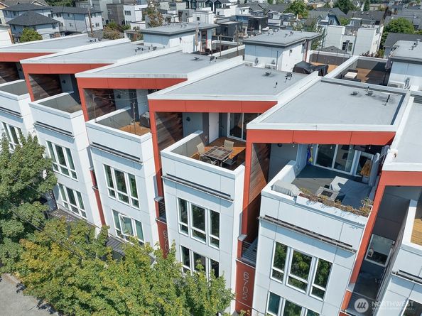 6704 15th Avenue NW, Seattle WA 98117