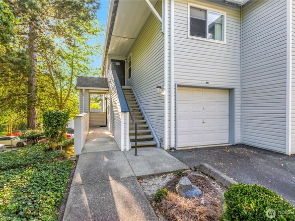 33020 10th Avenue SW N201, Federal Way WA 98023