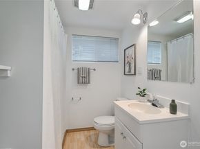 1116 6th Avenue N, Seattle WA 98109