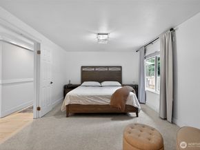 20009 SE 20th Place, Sammamish WA 98075