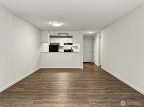 10501 8th Avenue NE 128, Seattle WA 98125
