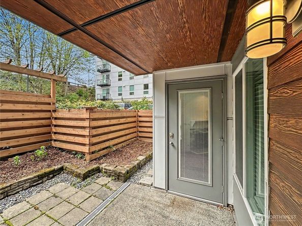 10501 8th Avenue NE 128, Seattle WA 98125