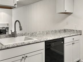 10501 8th Avenue NE 128, Seattle WA 98125