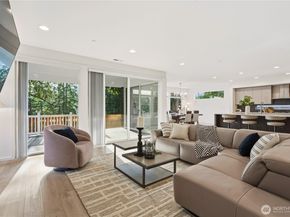 6563 SE 8th Place, Renton WA 98059