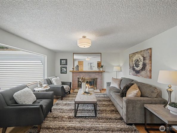 2142 N 192nd Street, Shoreline WA 98133