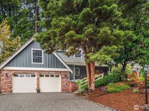 14314 NE 10th Place, Bellevue WA 98007