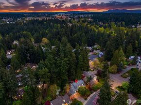 14314 NE 10th Place, Bellevue WA 98007