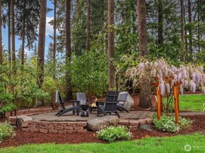 14314 NE 10th Place, Bellevue WA 98007