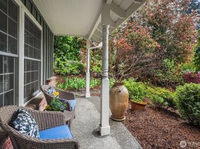 14314 NE 10th Place, Bellevue WA 98007