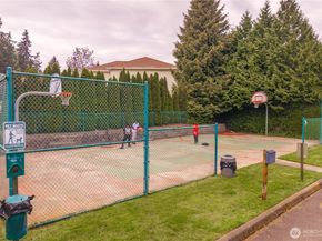 28459 34th Avenue S 71, Auburn WA 98001