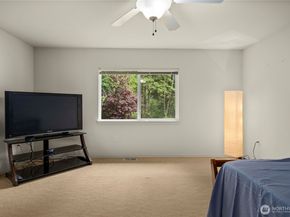 28459 34th Avenue S 71, Auburn WA 98001