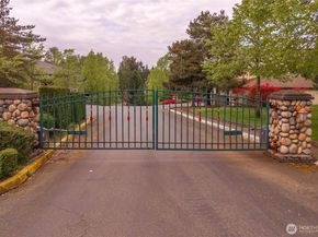 28459 34th Avenue S 71, Auburn WA 98001