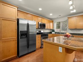 28459 34th Avenue S 71, Auburn WA 98001