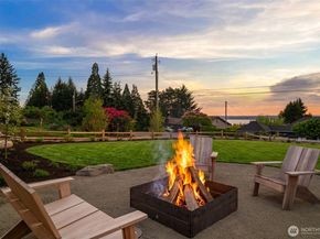 18638 2nd Avenue SW, Normandy Park WA 98166