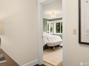 120 NW 39th Street 304, Seattle WA 98107