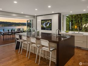 1606 W Lake Sammamish Parkway SE, Bellevue WA 98008
